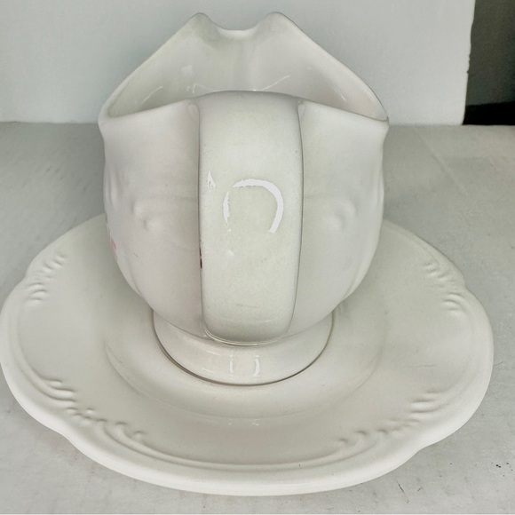 DISCONTINUED Pfaltzgraff “Meadow Lane” Pattern Gravy Boat With Underplate - Picture 4 of 13